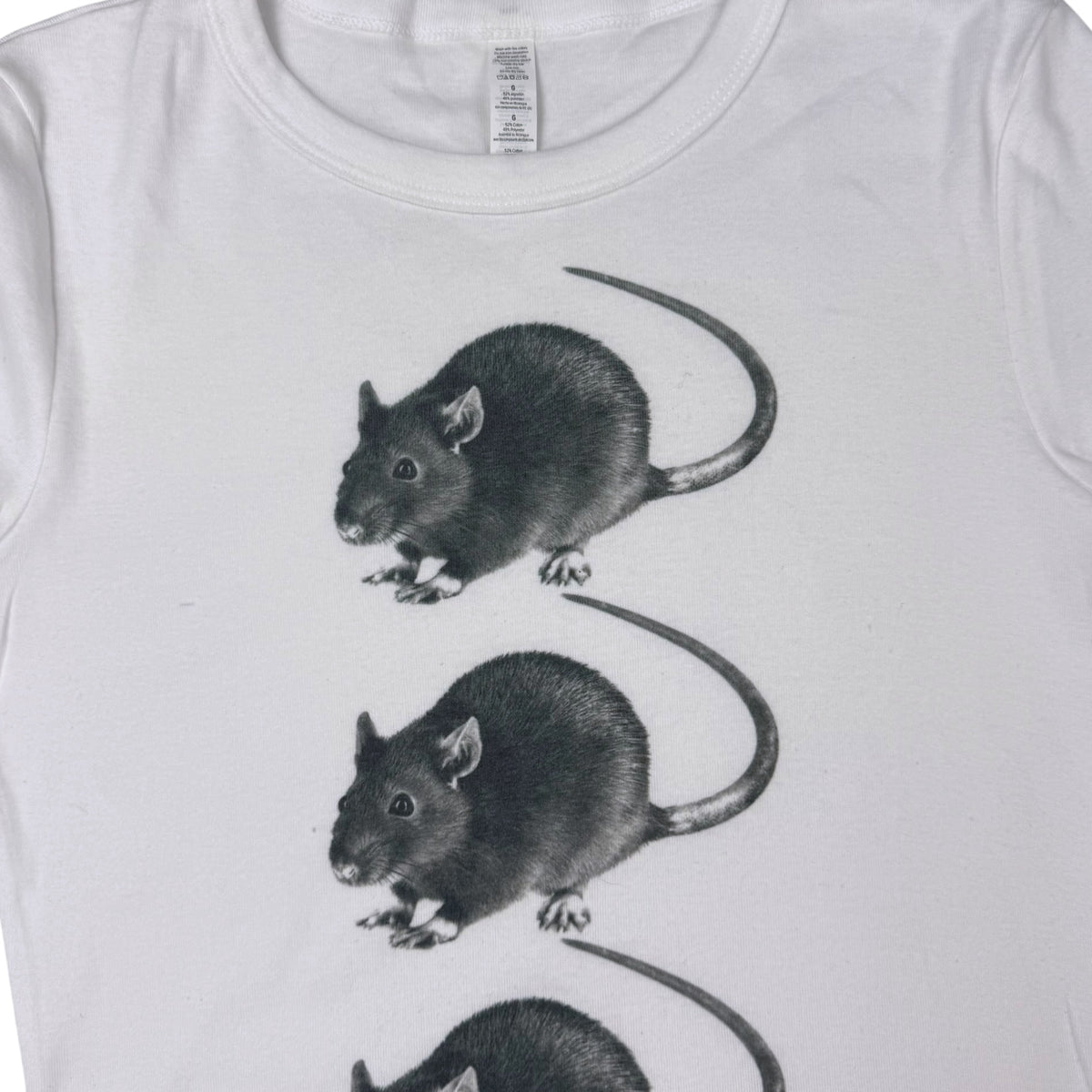 RAT 3 WHITE BABY TEE SAMPLE - M