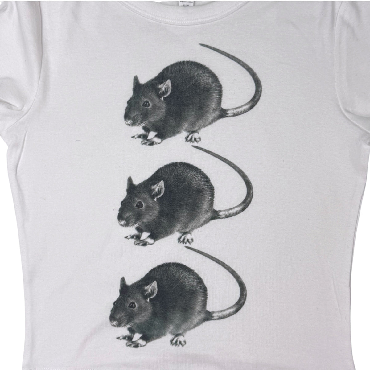 RAT 3 WHITE BABY TEE SAMPLE - M