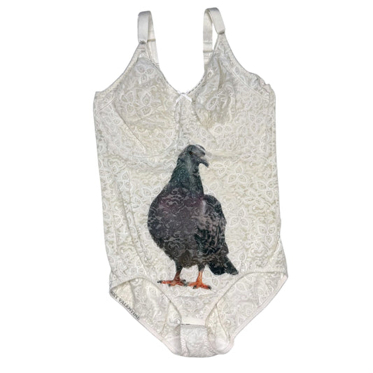 BIG PIGEON CREAM LACE BODYSUIT SAMPLE - L