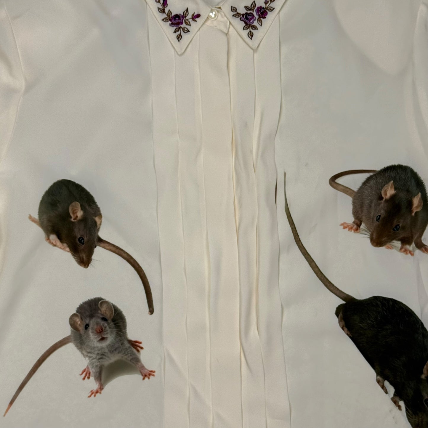 RAT FRIENDS IVORY BUTTON UP BLOUSE - 16
