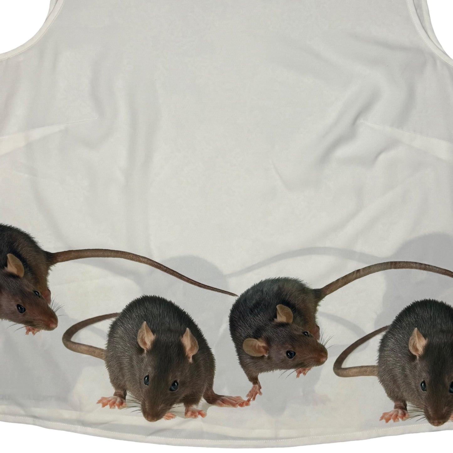 RAT FRIENDS WHITE SLEEVELESS TOP - 18