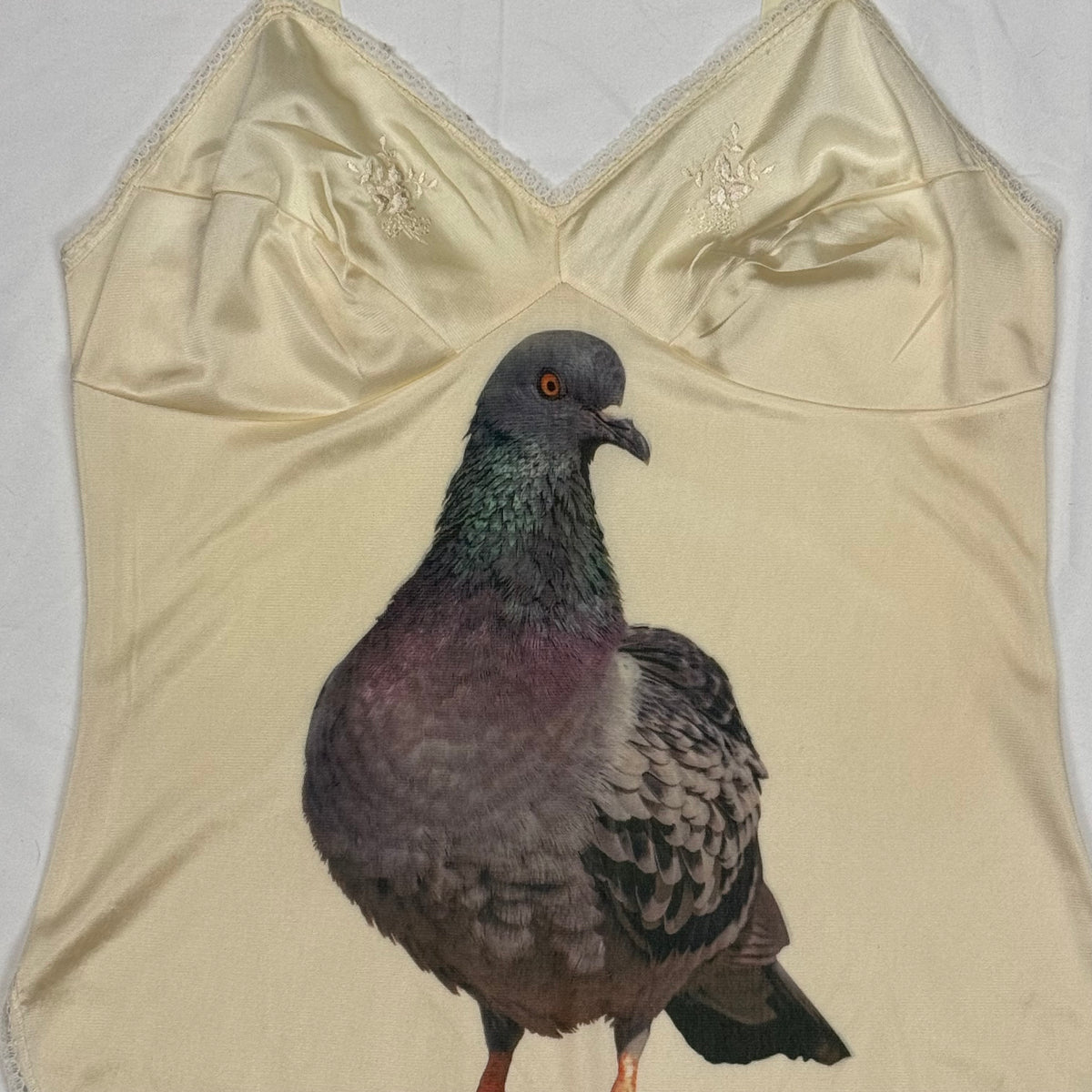 PIGEON CREAM SAMPLE TANK - XS