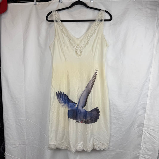 FLYING PIGEON SAMPLE DRESS - L